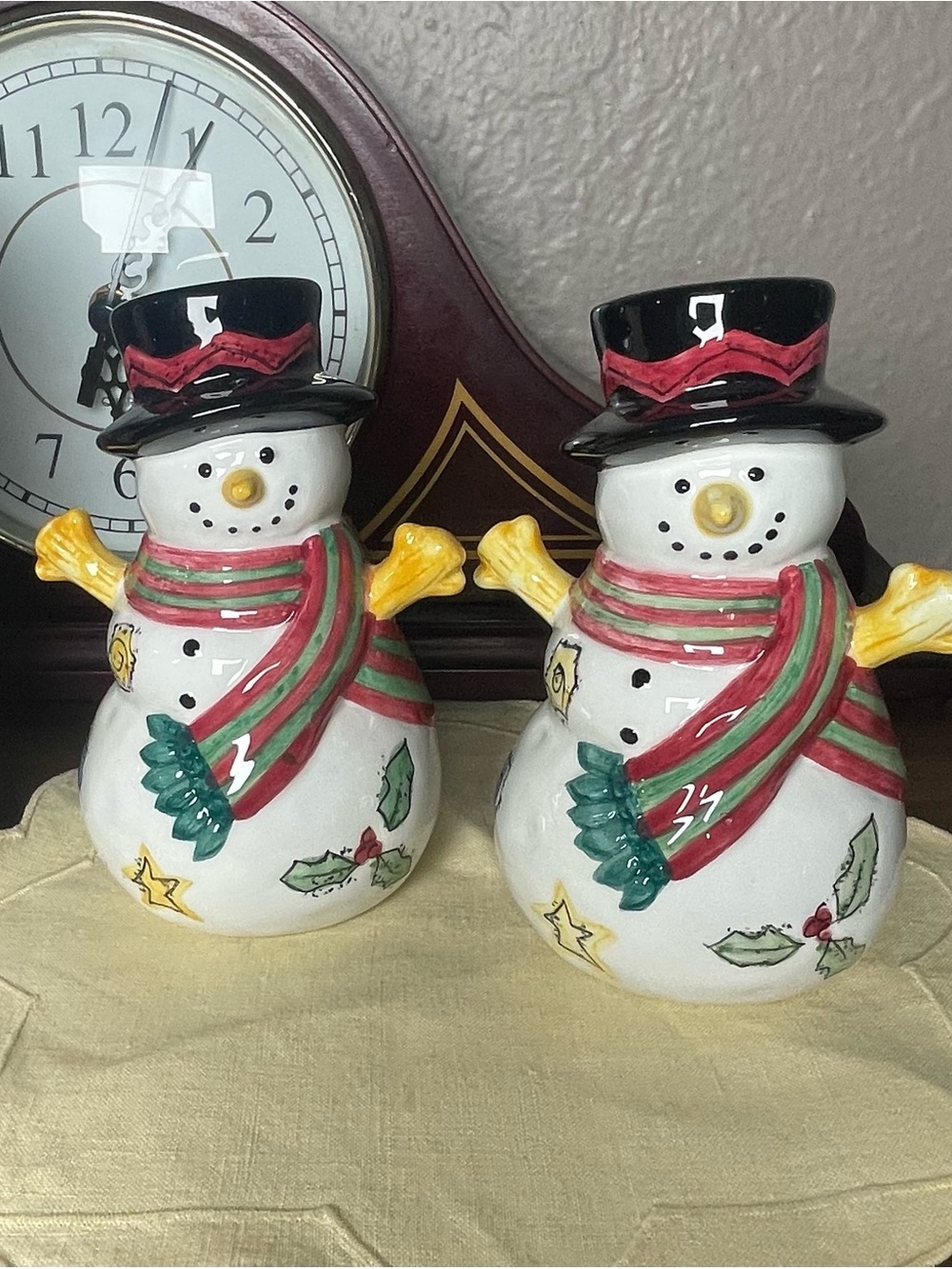 Vintage Snowman Salt & Pepper Shaker Sweet Shoppe Christmas Decorations Sango